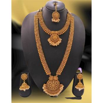Gold Necklaces 1