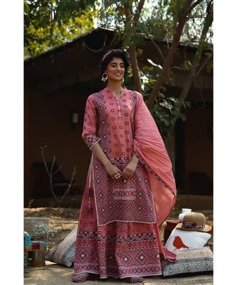 Peach Cambric Printed Straight Kurta Palazzo Dupatta Set with Mask 2