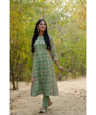 Pistagreen Cambric Mexican Print Pleated Yoke Kurta Kurta With Mask 2
