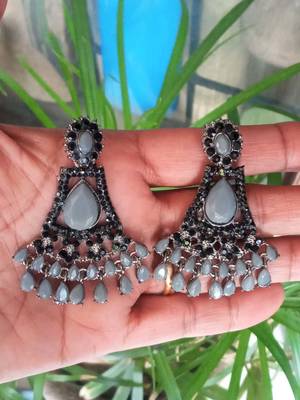 Black designer-jewellery 1