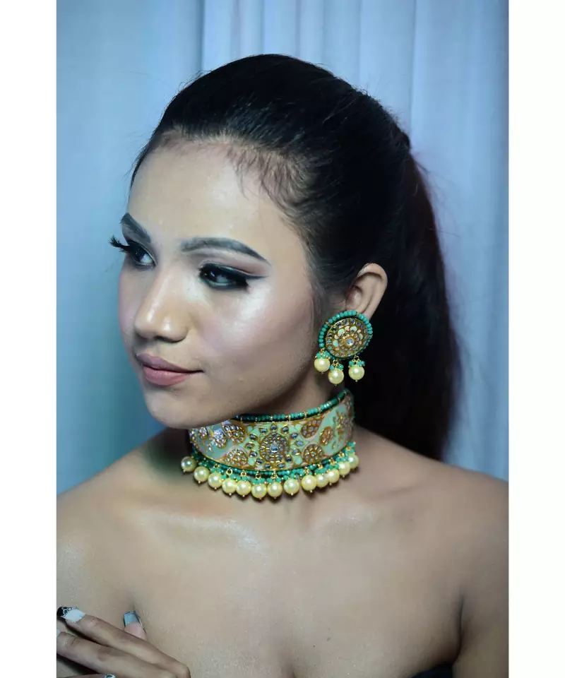 Pastel Choker style necklace set