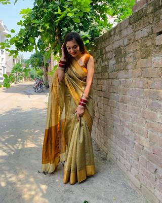 Beige Woven Cotton Silk Saree With Blouse 8