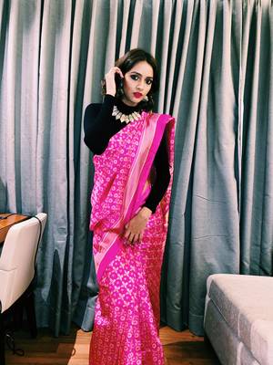 Pink Woven Art Silk Saree With Blouse 10