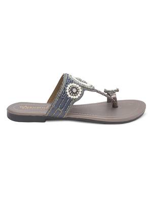 women flat footwear  2