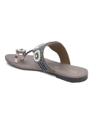 women flat footwear  3