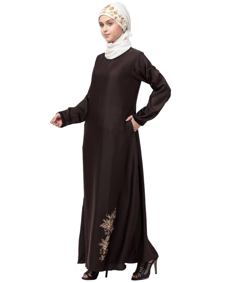 Nazneen Bottom Embroidery Contrast Piping Abaya