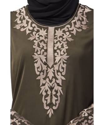 Nazneen Front and Sleeve Resham embroidered A line Abaya 5