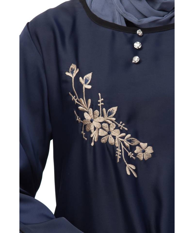 Nazneen Side Embroidery Contrast Piping abaya
