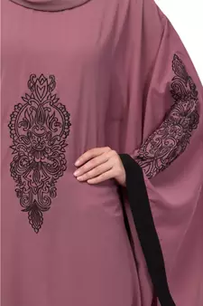 Nazneen Center & Sleeve embroidery contrast Band Kaftan