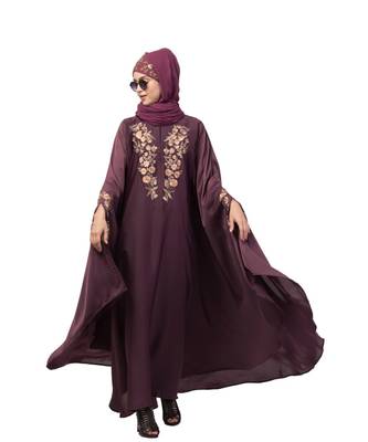 Nazneen Neck and Sleeve Embroidered Irani Kaftan 4