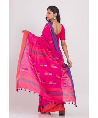 Rani Cotton Handloom Saree With Weaving Motif 3