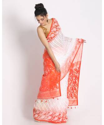 White Jecquard Dhakai nJamdani Saree 2