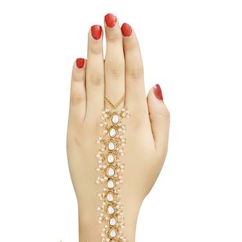 Traditional Embellish With Kundan & Pearl Adjustable Haath Phool/Panja Bracelet for Women 4