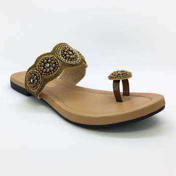 women flat footwear  1