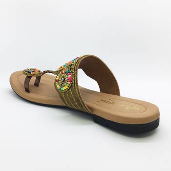 women flat footwear  2