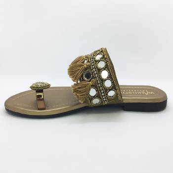 women flat footwear  2