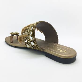 women flat footwear  3