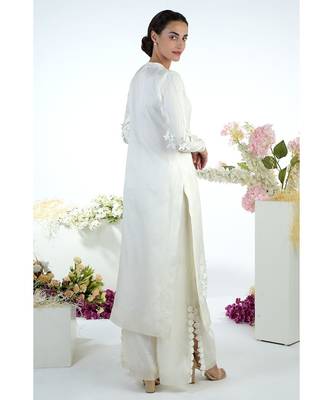 White 3D Floral Hand Embroidered Kurta with slit wide pants 5