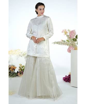 White  3D Floral Hand Embroidered Short Kurta and Gharara Set 1