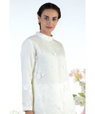 White  3D Floral Hand Embroidered Short Kurta and Gharara Set 3