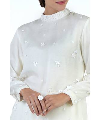 White  3D Floral Hand Embroidered Short Kurta and Gharara Set 4