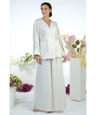 White Kimono 3D Floral Hand Embroidered Jacket Set 2