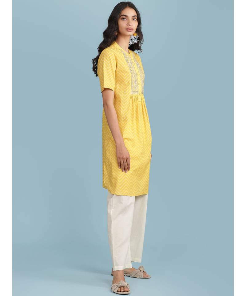 Band Collar Embroidered Palcket Short Sleeve Kurta With Pant