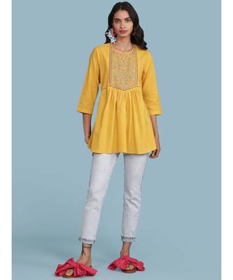 Round_Neck 3/4 Sleeve Kurti Embroidered At Yoke 1