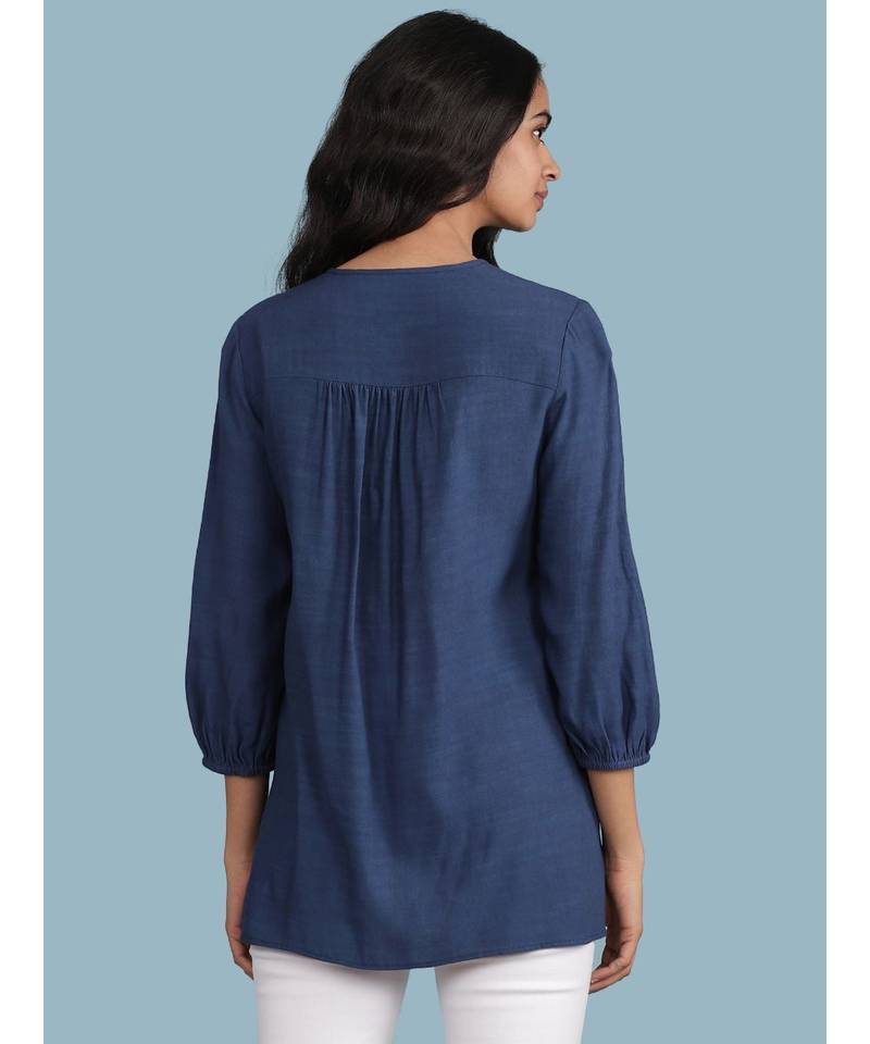 Embroidered Yoke Round_Neck 3/4Th Sleeve Kurti With Gathers At Yoke