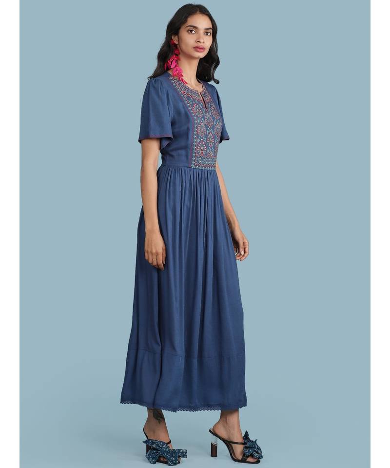 Embroidered Yoke Round_Neck Short Sleeve Long Dress With Gathers At Waist