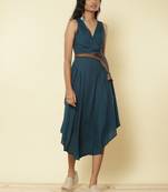 V Neck Sleevesless Solid Midi Dress