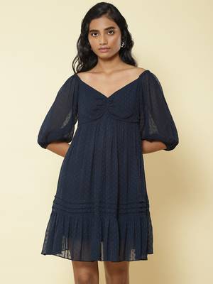 Sweetheart Neck 3/4Th Sleeves Solid Short Dress 2