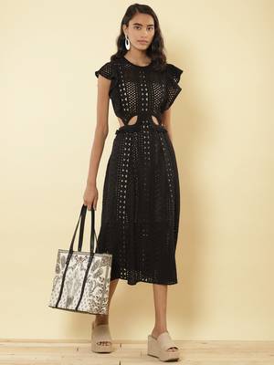 Round Neck Sleeveless Solid Long Dress 1