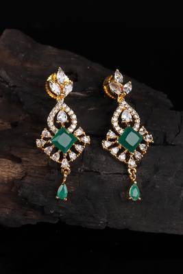Green earrings 1