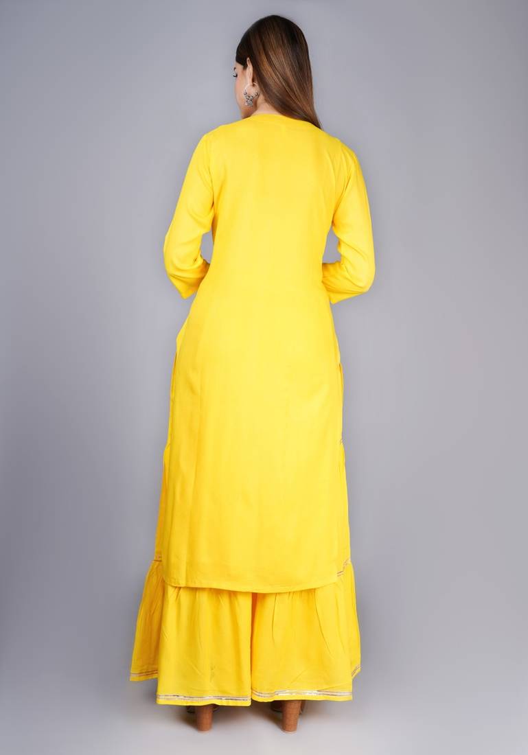 PeerShah Women Kurta and Sharara