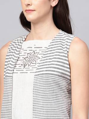 Grey printed cotton kurta set 4
