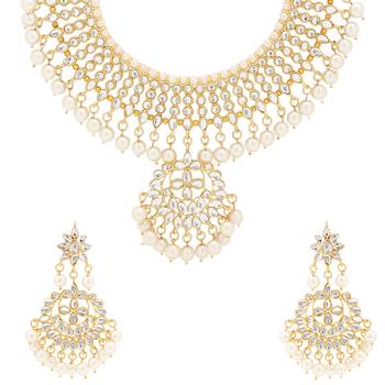Wedding wear Kundan Beaded Necklace Set with Mang tikka 4