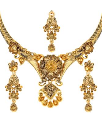 Unique Gold toned Choker Necklace Set for Women and Girls 3