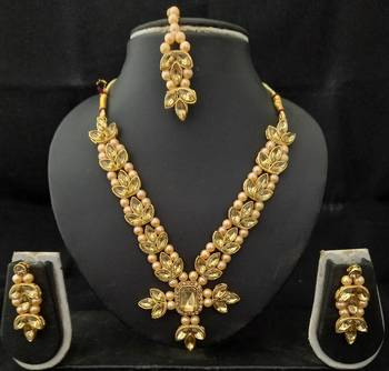 Flower Style LCT Golden Kundan CZ 4pc Full Jewellery Set 1