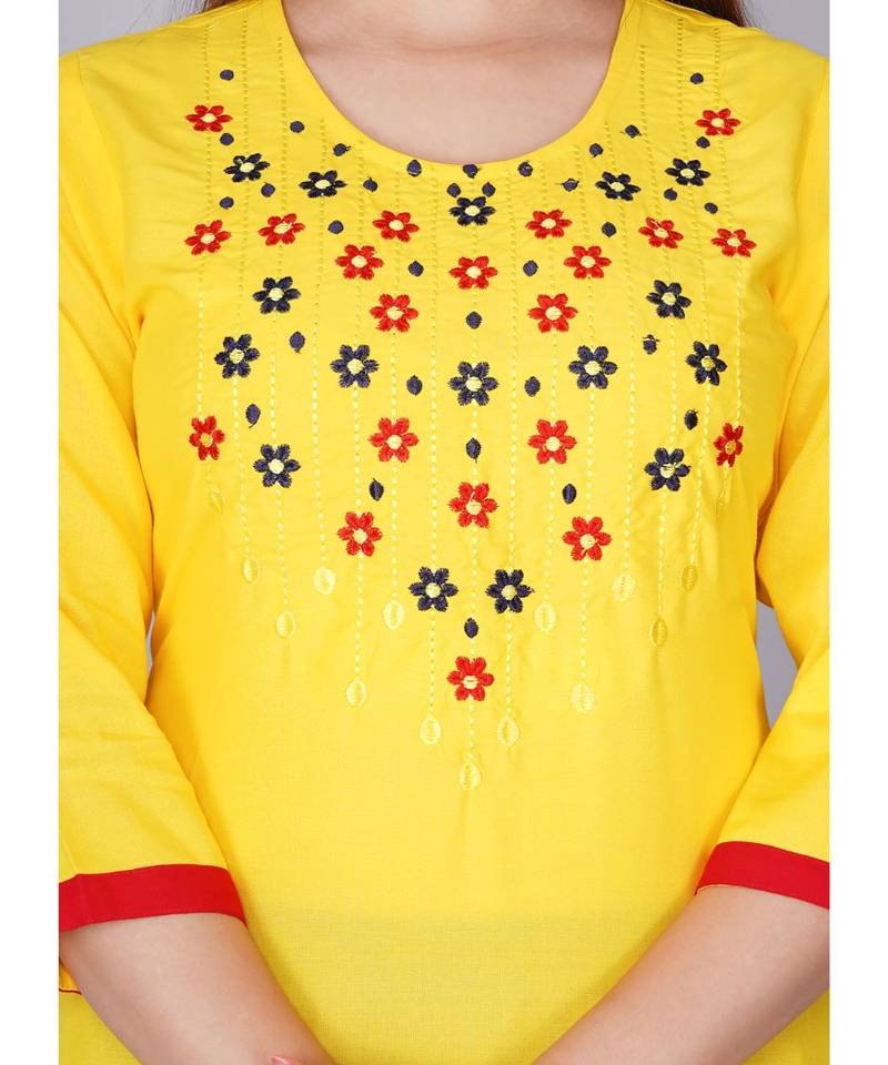 PeerShah Women Kurta and Skirt