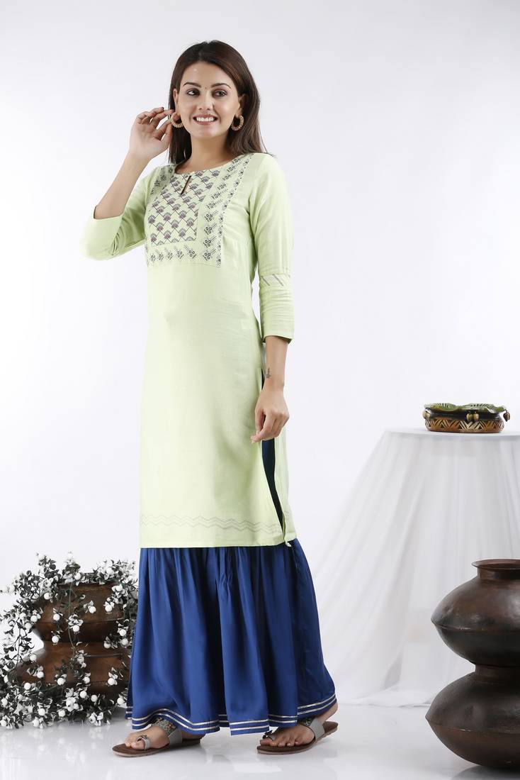 Women Printed Rayon Flex Straight Kurti