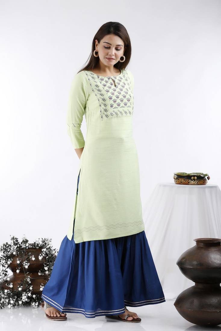 Women Printed Rayon Flex Straight Kurti