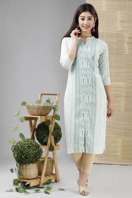 Women Printed Mirror Worked Rayon Slub Straight Kurta 1