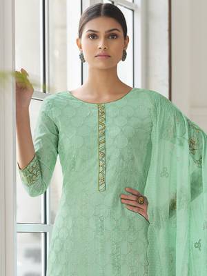 Green embroidered cotton salwar 3