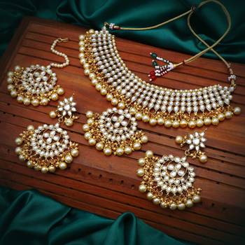 Gold diamond necklace-sets 1