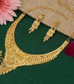 Gold necklace-sets