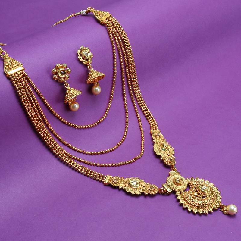 Gold pearl necklace-sets