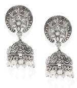 Silver pearl earrings