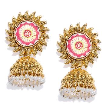 Pink pearl earrings 1