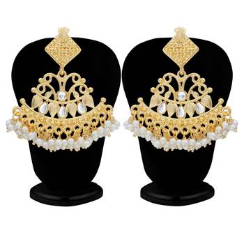 Gold  pearl earrings 4